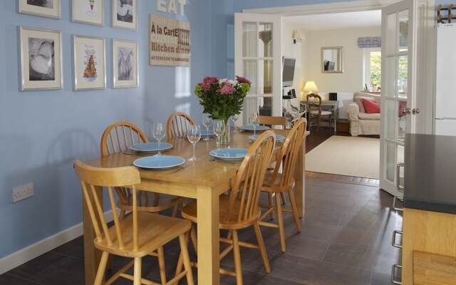 Rural Cottage in Dorset with Hot Tub