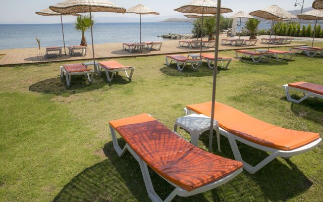 Bodrum Sea Side Beach Club Hotel
