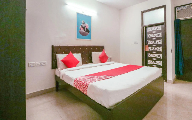 OYO 71197 Five Star residency