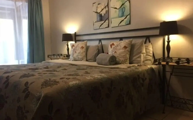 Hlulala Guesthouse