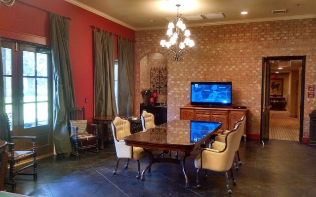 Parc England Boutique Hotel