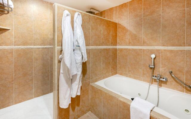 Viva Suites & Spa 16+