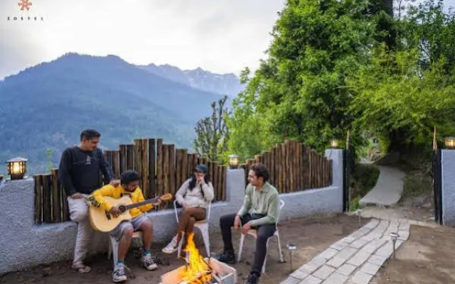 Zostel Manali (Vashisht)