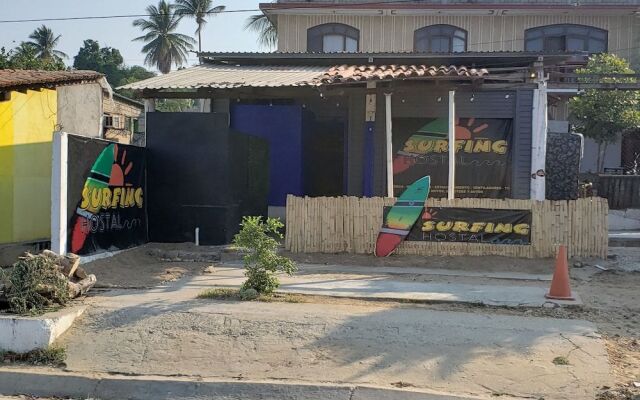 Surfing Hostal - Hostel