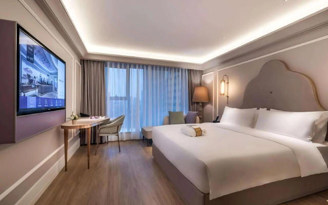 Mercure Wuhan Yangluo