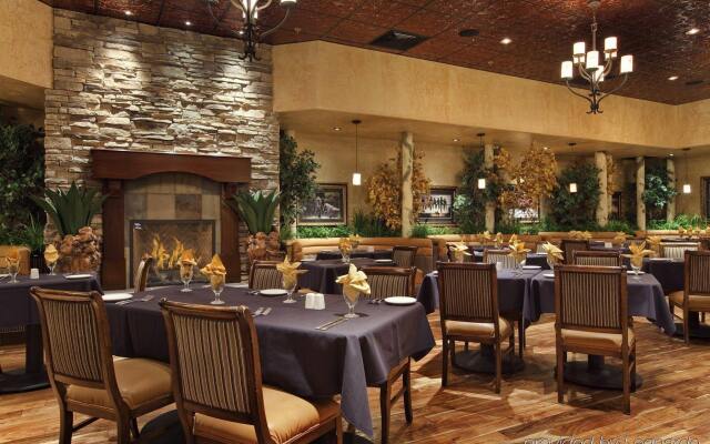 Maverick Hotel and Casino by Red Lion Hotels