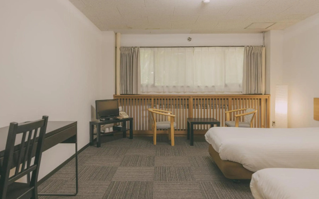 Chalet Shiga – Guest Rooms – Yamanouchi