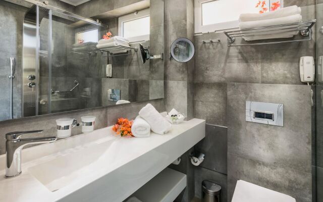 Tylissos Beach Hotel - Adults Only