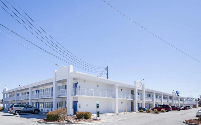 Motel 6 Jacksonville, NC