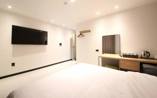 E.Bon Hotel