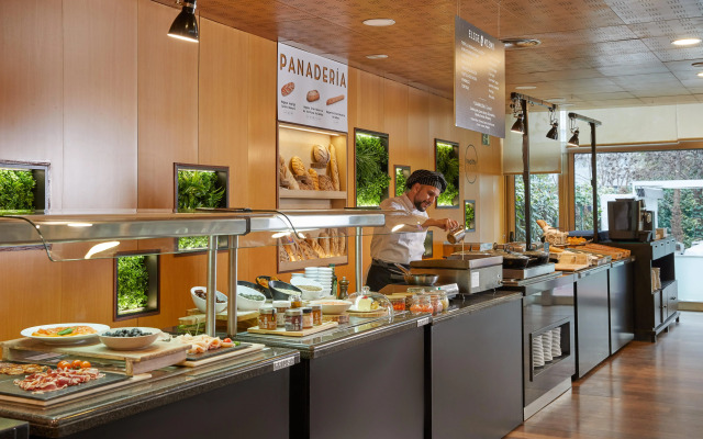 Crowne Plaza Madrid - Centre Retiro by IHG
