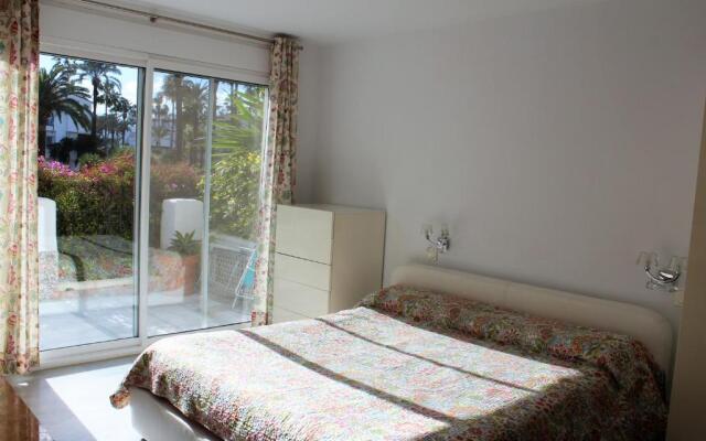 Alcazaba Beach Apartment 3302