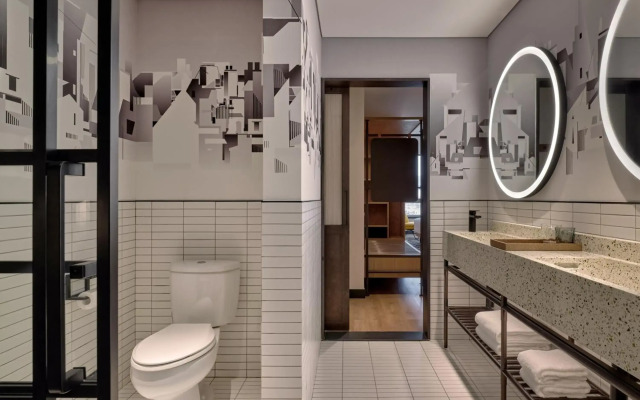 Caption by Hyatt Zhongshan Park Shanghai