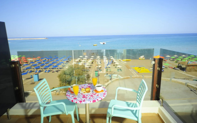 Steris Elegant Beach Hotel & Apartments