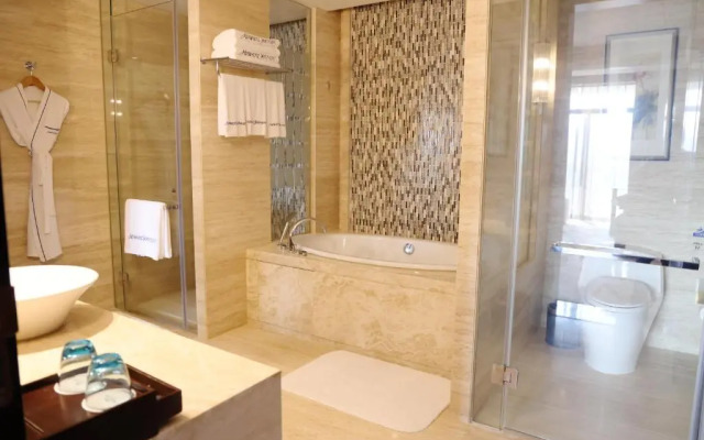 Howard Johnson by Wyndham Changsheng Plaza Meizhou