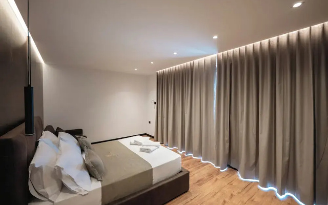 Cuni Luxury Hotel