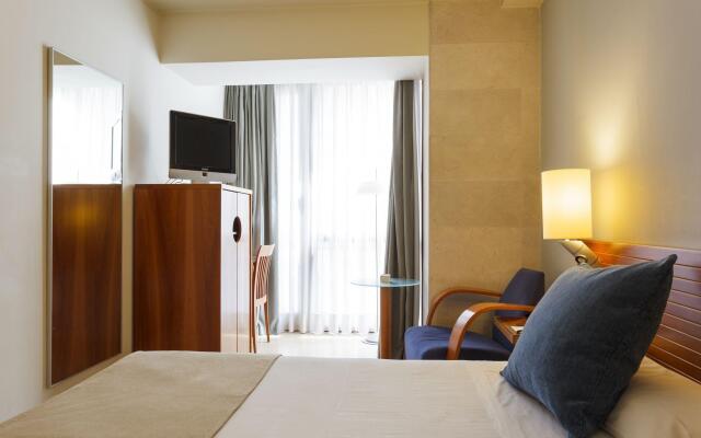 Vincci Puertochico Hotel