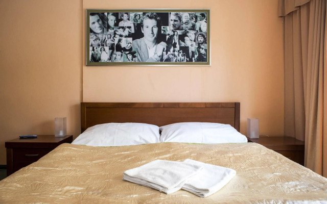 Film Hotel