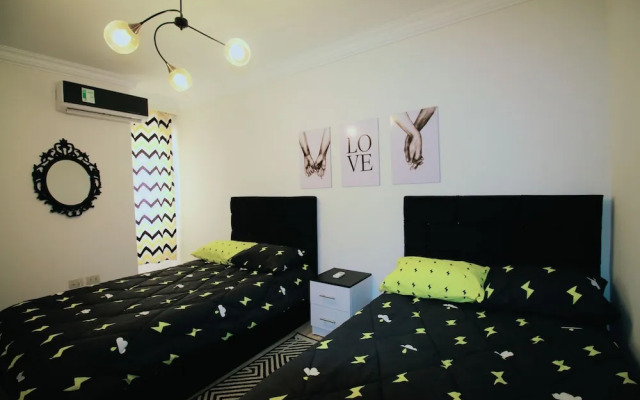 Smart Luxury Apartment in new Building of Compound