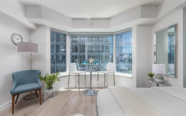 QuickStay Yorkville Condo - Yonge & Bloor