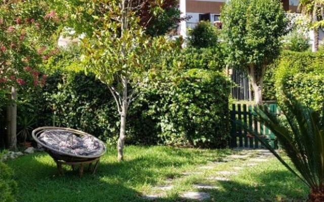 N207 - Numana, deliziosa villetta con giardino