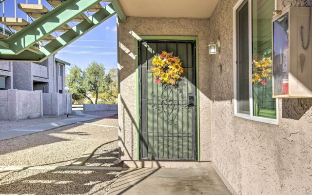 Arizona Condo w/ Community Pool & Hot Tub