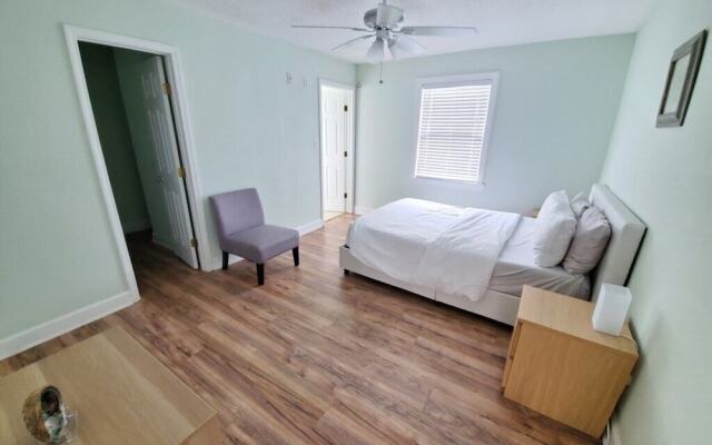 The Summer House - Upper