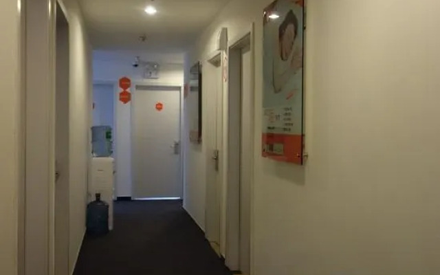 99 Inn (Shanghai Liuying Road)