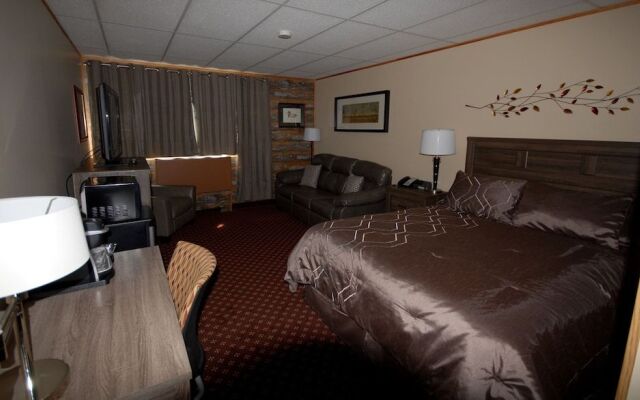 Pinewood Motor Inn