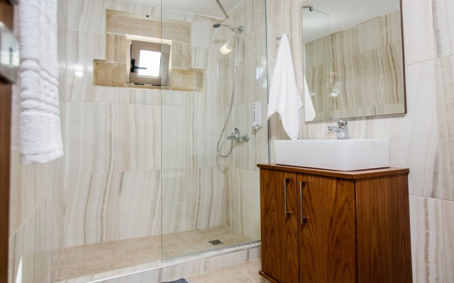 Agarathos Homes