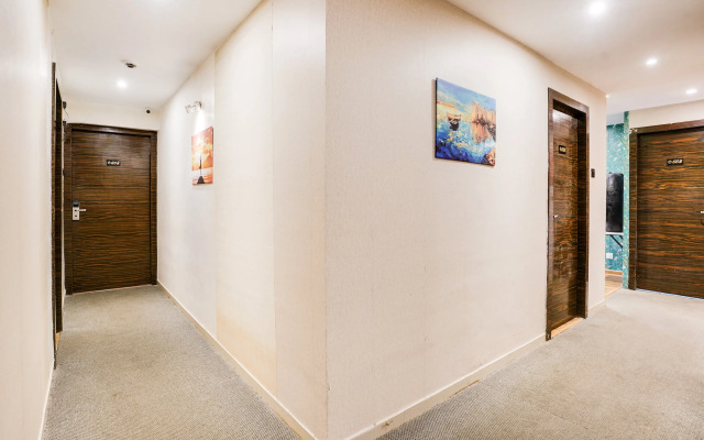 Super Collection O Andheri Near Western Express Highway