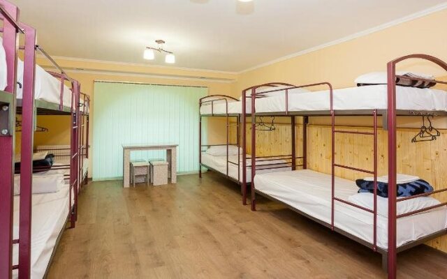 Hostel on Flotska