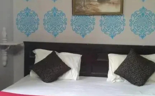 Hotel Aashiyana Palace