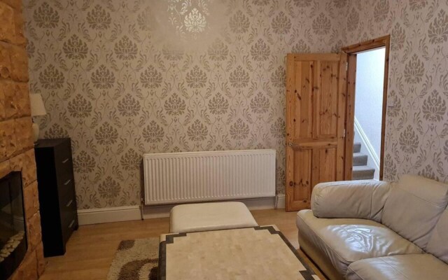 Impeccable 4-bed House in Blackpool
