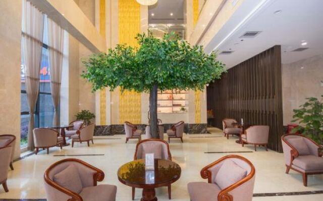 Earth Sunshine Hotel