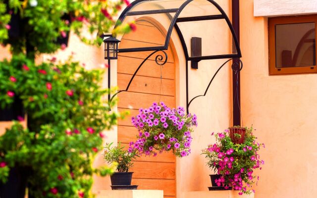 Town Square Suites by Toscana Valley