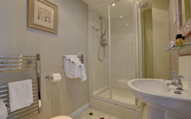 White Linen Whitby, Room Only