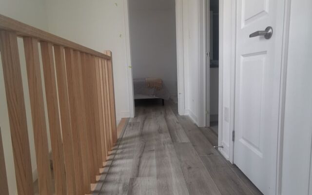 Barrie Comfort Lodging