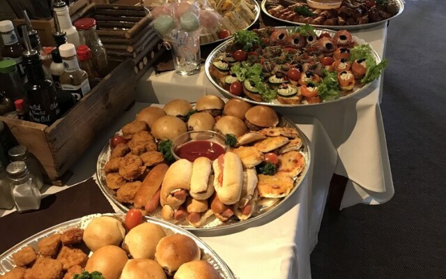 Cherry Country Lodge