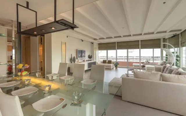 Hua Hin Luxury Condo by Passionata