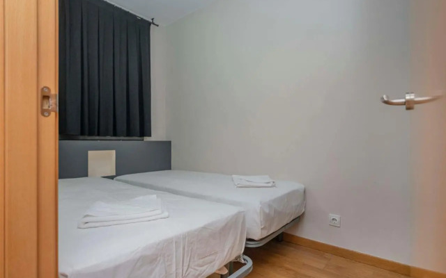 Modern and bright apartment in Eixample 3-1