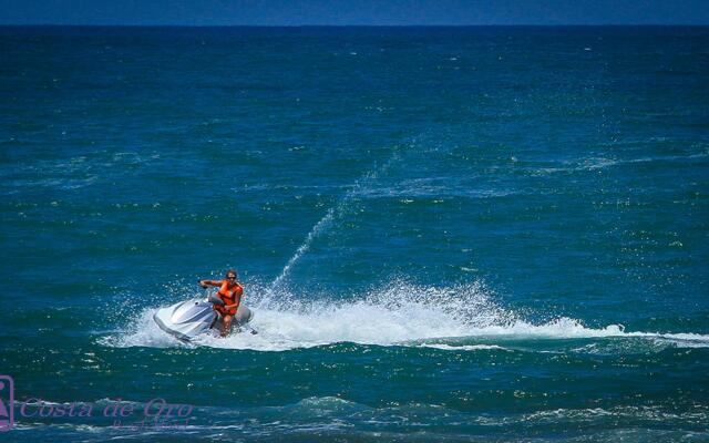 Costa De Oro Beach Hotel