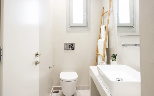 White Orchid Luxury Suites
