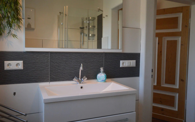 Comfortable Holiday Home Near Vineyards in Bremm