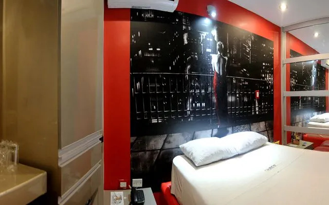 Qollana Business Hotel