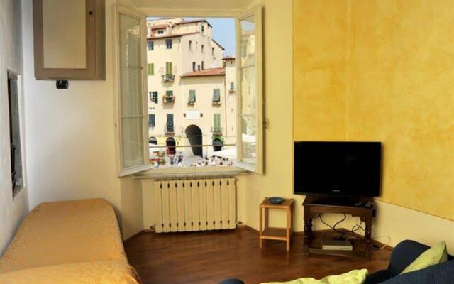 Apartment Piazza Anfiteatro Lucca