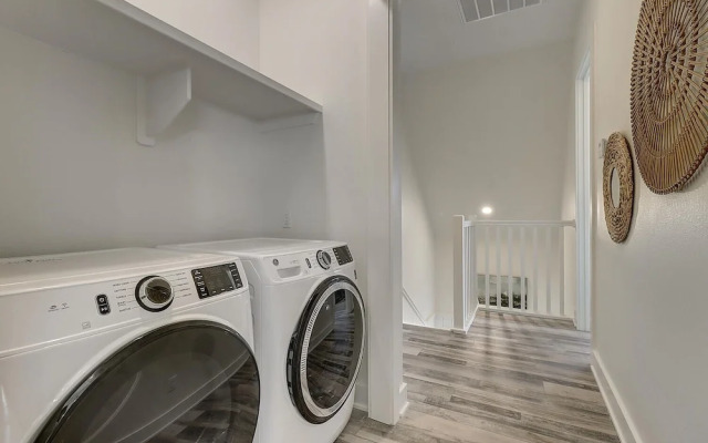 The Great White 306 DAR