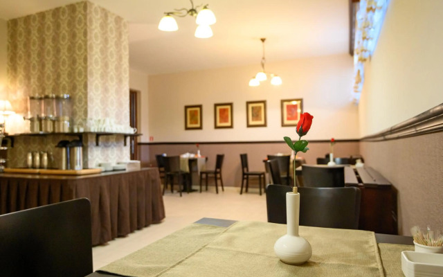 Parklands Hotel