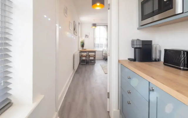 Host Stay Harbour Lights
