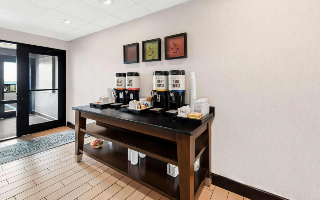 Hampton Inn Pennsville